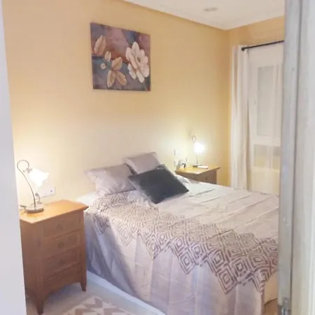 Apartment 2 Bedroom *