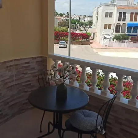 2 Bedroom Τορεβιέχα